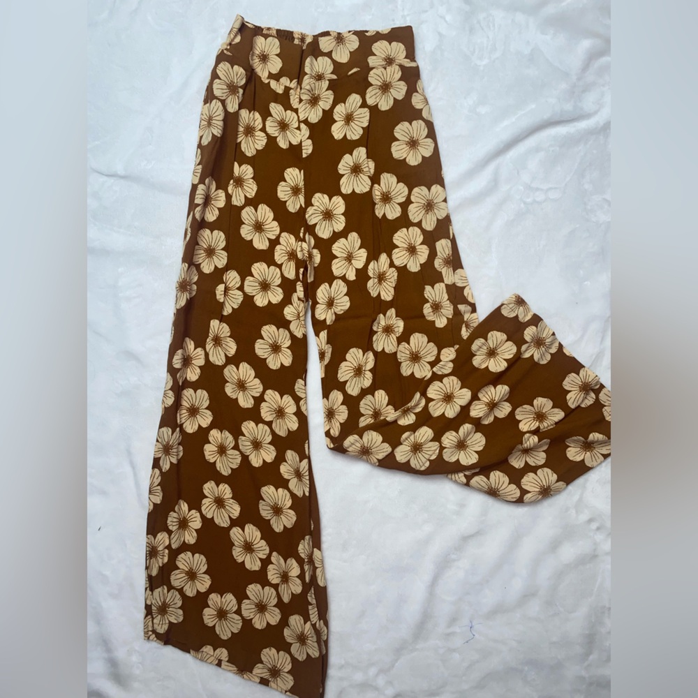 Aloha wear pants